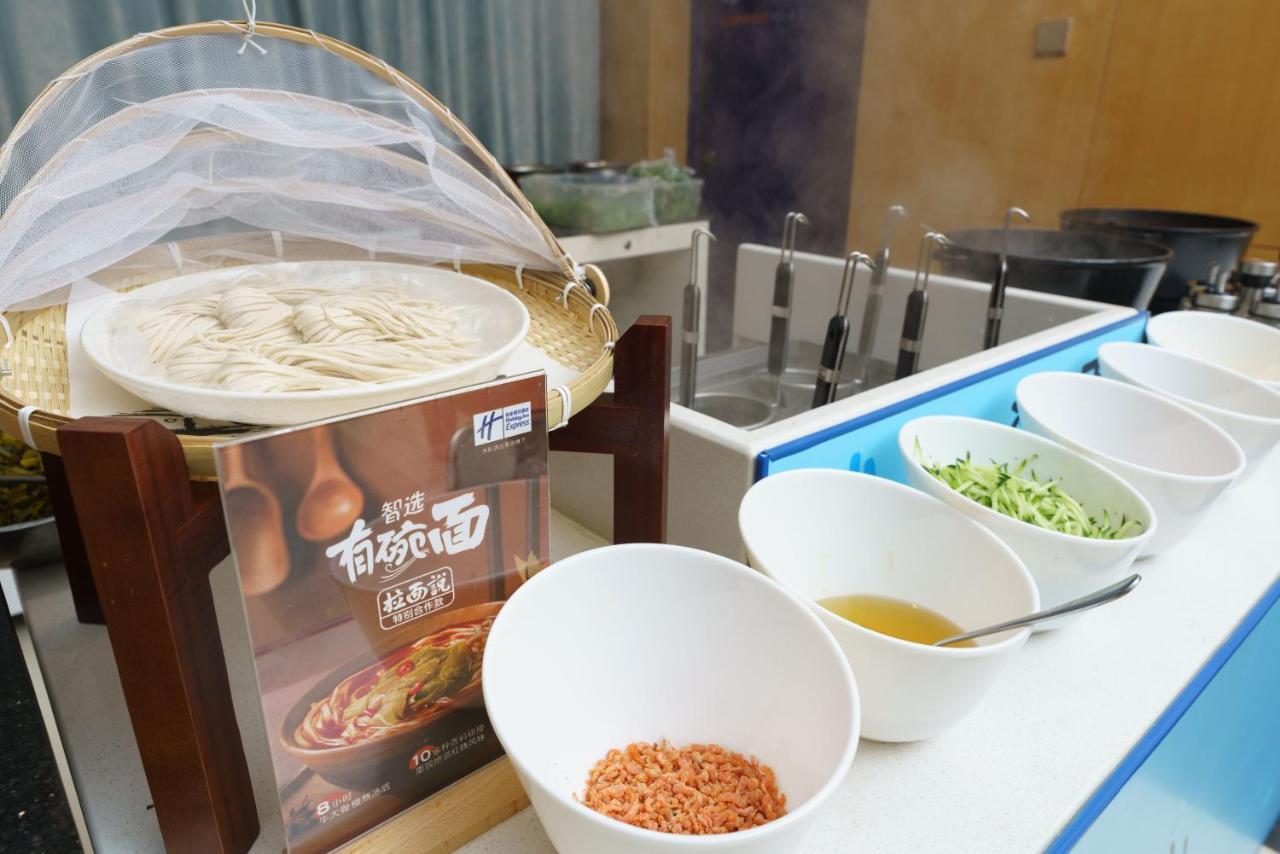Holiday Inn Express City Centre Dalian By Ihg Kültér fotó
